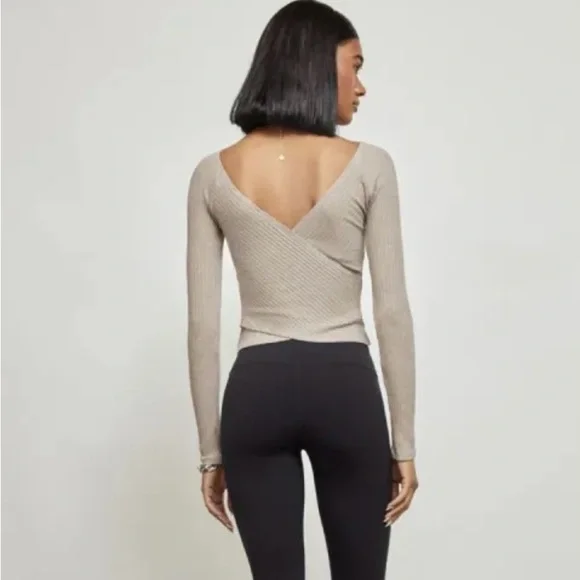 NWT CARBON38
Long Sleeve Wrap Ribbed Top - Beige - XS - Picture 2 of 10